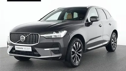 Grau Gebraucht 2022 Volvo XC60 Plus SUV | 34.990 € (Fairer Preis)