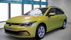 Gelb Gebraucht 2024 VW Golf VIII Life Kombi | 26.220 € (Fairer Preis)