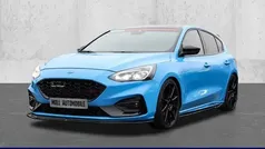 Blau Gebraucht 2022 Ford Focus ST Limousine | 27.450 € (Fairer Preis)