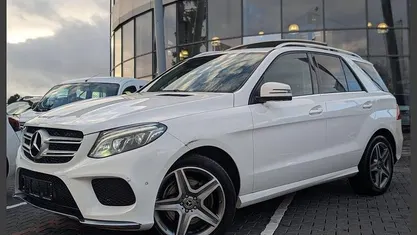 Gebraucht Mercedes GLE350 AMG line 258 PS (189 kW) 2017 Weiß (polarweiß) SUV