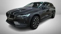 Particular grey Gebraucht 2024 Volvo V60 CC Ultimate Kombi | 45.000 € (Fairer Preis)