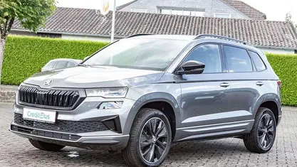 Gebraucht 2025 Skoda Karoq SportLine SUV | 38.990 € (Fairer Preis)