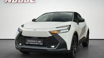 Neu Toyota C-HR 197 PS (144 kW) 2025 Schneeweiß/schwarz SUV
