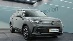 Grau Gebraucht 2024 VW Tiguan Design SUV | 36.749 € (Fairer Preis)