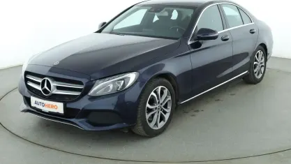 Gebraucht Mercedes C220 Avantgarde 170 PS (125 kW) 2018 Blau Limousine