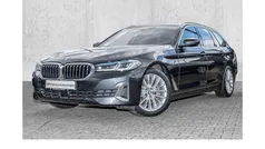Grau Gebraucht 2021 BMW 530 Luxury Line Kombi | 33.800 € (Fairer Preis)