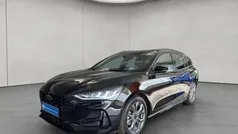 Agate black metallic Gebraucht 2024 Ford Focus ST-Line Kombi | 25.950 € (Superpreis)