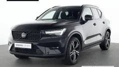 Onyx black / Gebraucht 2025 Volvo XC40 Ultra SUV | 39.490 € (Fairer Preis)