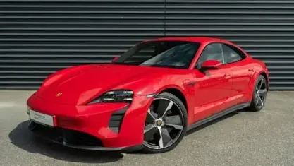Gebraucht Porsche Taycan Turbo S 559 kW (761 PS) 2022 Rot Limousine