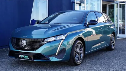 Blau Gebraucht 2024 Peugeot 308 SW Allure Kombi | 21.651 € (Fairer Preis)