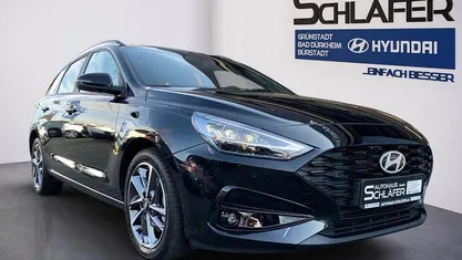 Gebraucht Hyundai i30 Advantage 101 PS (74 kW) 2025 Schwarz Kombi
