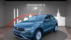 Grau Gebraucht 2024 VW T-Roc Life SUV | 28.790 € (Guter Preis)