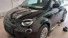 Schwarz Gebraucht 2021 Fiat 500e Action Kleinwagen | 12.490 € (Fairer Preis)