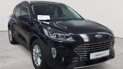 Używany Ford Kuga Titanium 120 KM (88 kW) 2023 Czarny SUV