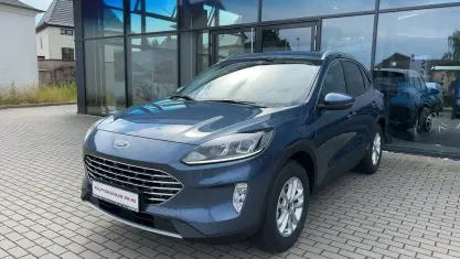 Używany Ford Kuga Titanium 152 KM (111 kW) 2024 Niebieski SUV