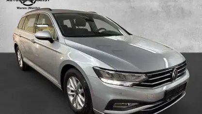 Gebraucht VW Passat Business 150 PS (110 kW) 2023 Silber Kombi