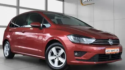 Gebraucht VW Golf Sportsvan Pro 110 PS (80 kW) 2015 Sunset red metallic Van / Kleinbus