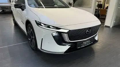 Gebraucht Mazda 6e Takumi-Line 180 kW (245 PS) 2025 Weiß Limousine