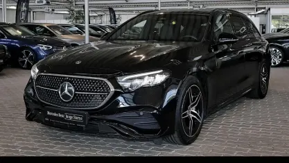 Gebraucht Mercedes E200 AMG 204 PS (150 kW) 2025 Metalliclack obsidianschwarz Kombi
