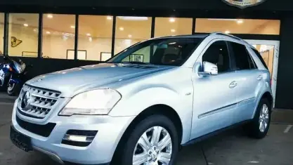 Gebraucht Mercedes ML350 Sport 211 PS (155 kW) 2011 Silber SUV