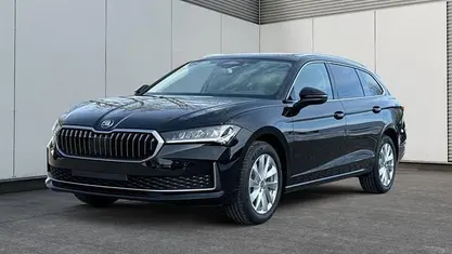 Gebraucht Skoda Superb Selection 150 PS (110 kW) 2025 Kombi