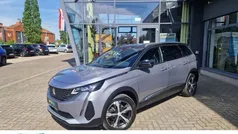 Grau artense metalliclackieru Gebraucht 2024 Peugeot 5008 GT Van / Kleinbus | 31.840 € (Fairer Preis)