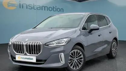 Gebraucht BMW 225 Active Tourer 245 PS (180 kW) 2024 Grau Van / Kleinbus