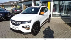 Kaolinweiß Gebraucht 2023 Dacia Spring Essentiel Kleinwagen | 13.489 € (Fairer Preis)