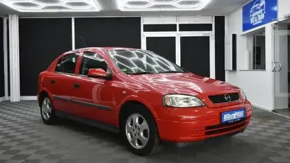 Usata Opel Astra 82 CV (60 kW) 1999 Rosso Berlina