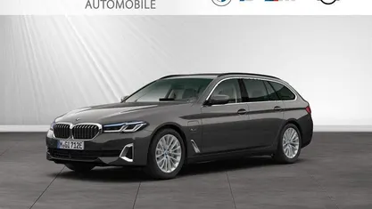 Sophistograu brillanteffekt Gebraucht 2022 BMW 530e Luxury Line Kombi | 35.695 € (Fairer Preis)