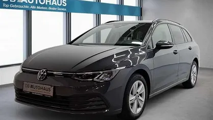 Grau Gebraucht 2022 VW Golf VIII Life Kombi | 16.780 € (Guter Preis)