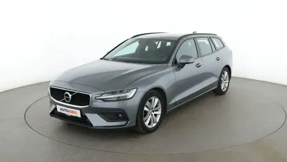 Gebraucht Volvo V60 Momentum 150 PS (110 kW) 2019 Grau Kombi