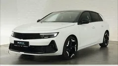 Weiss Gebraucht 2023 Opel Astra GSe Limousine | 28.324 € (Fairer Preis)