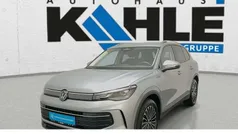 Silber Gebraucht 2024 VW Tiguan Life SUV | 34.990 € (Fairer Preis)