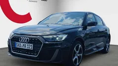 Mythosschwarz Gebraucht 2025 Audi A1 Sportback S-Line Kleinwagen | 27.888 € (Superpreis)
