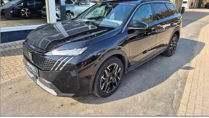 Gebraucht Peugeot 5008 Allure 136 PS (100 kW) 2025 Schwarz SUV