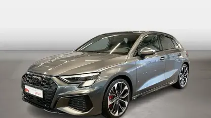 Używany Audi S3 Ambiente 310 KM (228 kW) 2024 Szary Sedan/Limuzyna