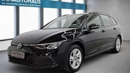 Gebraucht VW Golf VIII Life 116 PS (85 kW) 2022 Schwarz Kombi