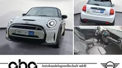 Weiß Gebraucht 2023 Mini Cooper SE Classic Kleinwagen | 18.760 € (Guter Preis)