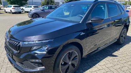 Neu Skoda Kamiq Monte Carlo 150 PS (110 kW) 2026 Schwarz SUV