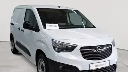 Gebraucht Opel Combo 102 PS (75 kW) 2024 Kaolin weiß Van / Kleinbus