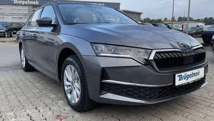 Graphitegrau Neu 2025 Skoda Octavia Selection Kombi | 32.490 € (Superpreis)