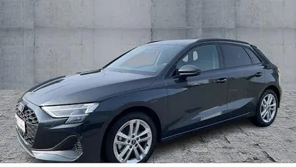 Gebraucht Audi A3 Ambiente 116 PS (85 kW) 2025 Limousine