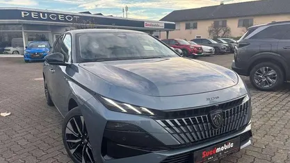 Blau Neu 2025 Peugeot 308 SW Allure Kombi | 31.950 € (Guter Preis)