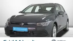 Gebraucht 2024 VW Golf VIII Life Limousine | 28.486 € (Fairer Preis)