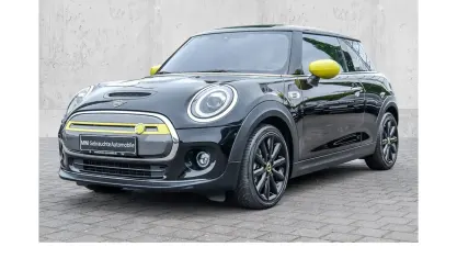 Gebraucht Mini Cooper SE 135 kW (184 PS) 2021 Schwarz Kleinwagen