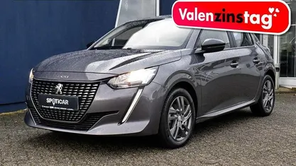Grau Gebraucht 2023 Peugeot 208 Active Kleinwagen | 18.450 € (Fairer Preis)