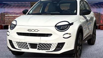 Nouvelle Fiat 600 101 ch (74 kW) 2026 Blanc SUV