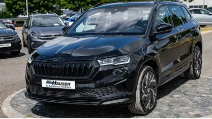 Gebraucht Skoda Karoq SportLine 190 PS (139 kW) 2023 Schwarz SUV
