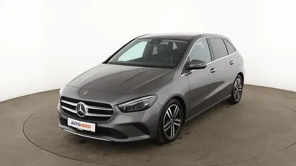 Gebraucht Mercedes B200 Progressive 163 PS (119 kW) 2022 Grau Van / Kleinbus